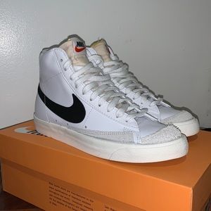 Nike blazer mid ‘77